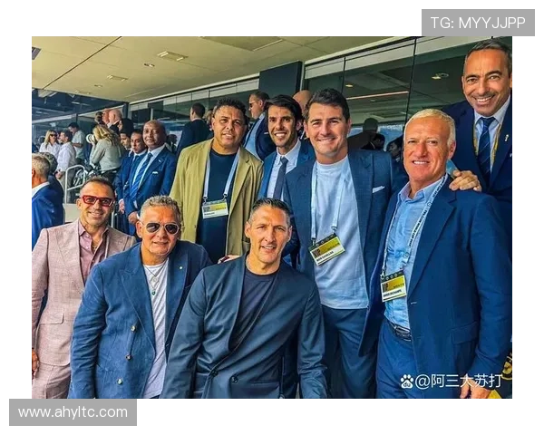 回顾1999年足球明星的辉煌成就与影响力解析